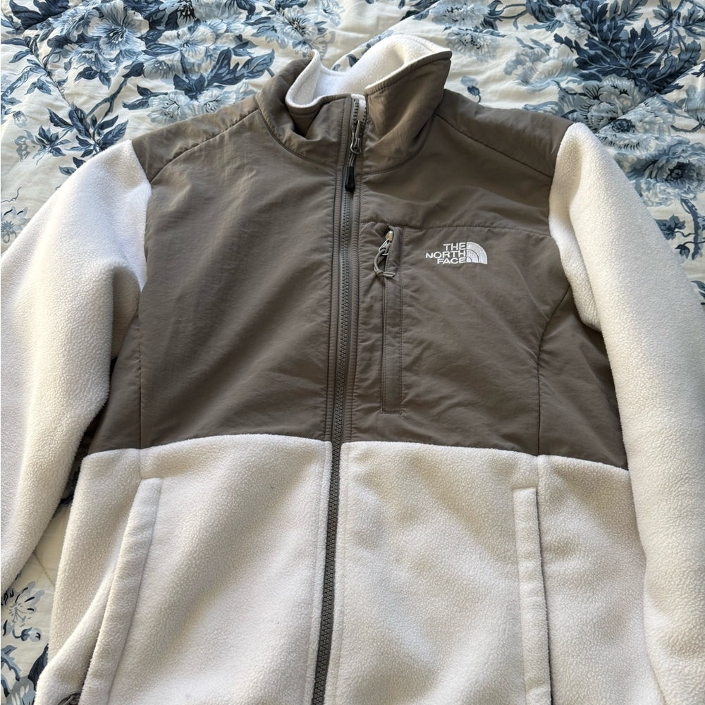 Women northface jacket